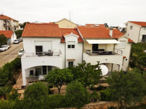 Отель Radenka Zafron Apartment  Водице